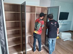 วิธีการถอดตู้ทางเรามีช่างชำนาญการเฉพาะทางให้บริการในการรื้อถอนและถอดประกอบครับ